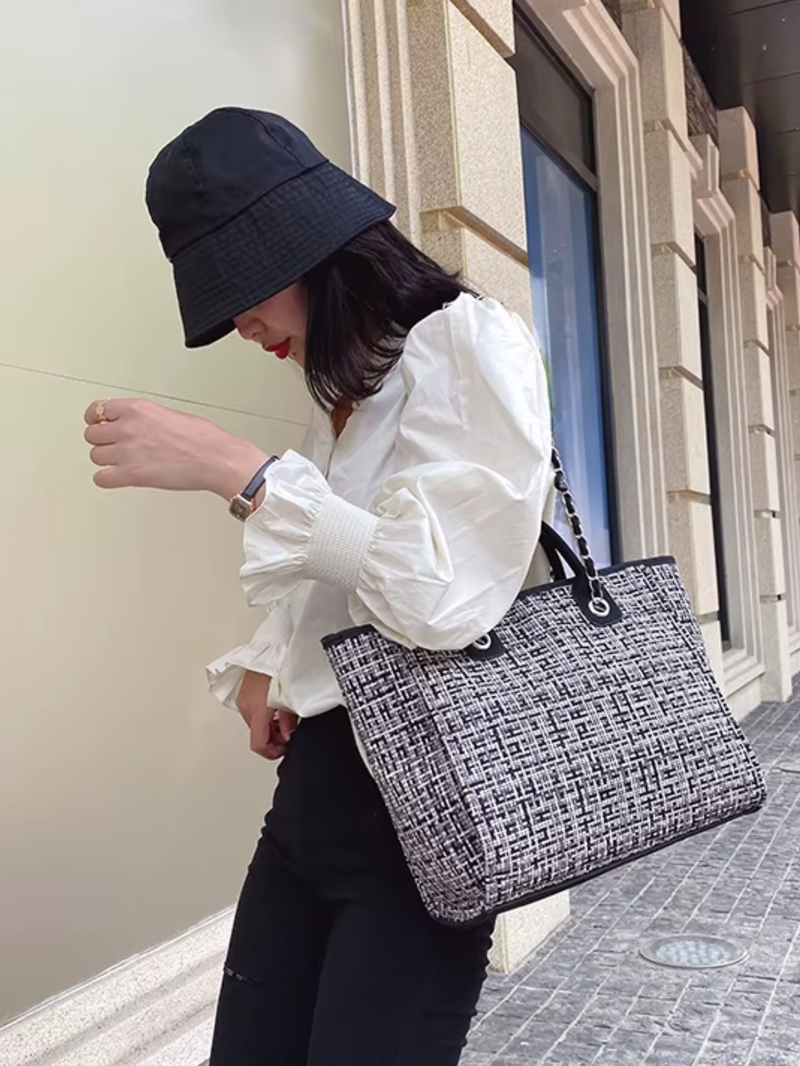 Elegant Tweed Tote Bag – Women’s Shoulder Strap Edition